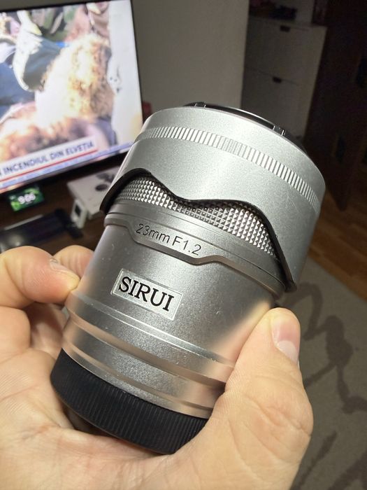 Sirui 23mm f1.2 - obiectiv luminos si sharp