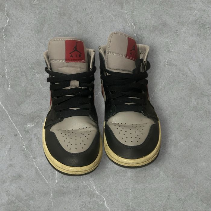 Jordan 1 Mid 35.5