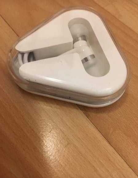 Слушалки Apple за iphone