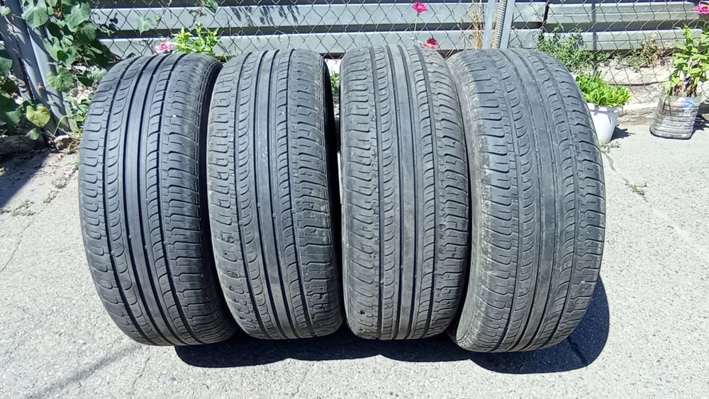 Продам резину HANKOOK. Размер 235/55/18.