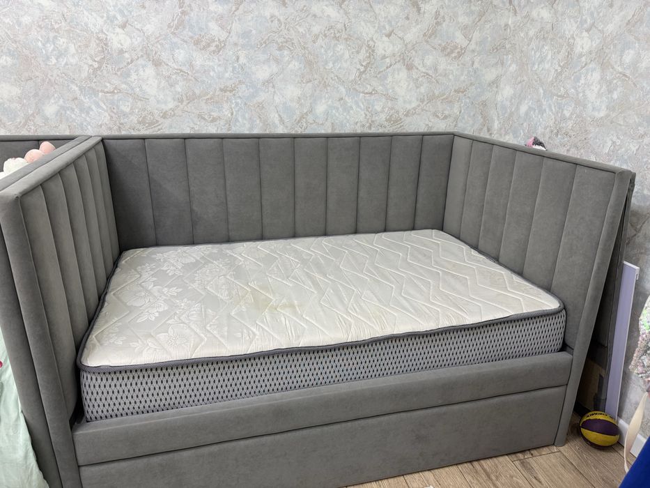 Продаю детскую кровать