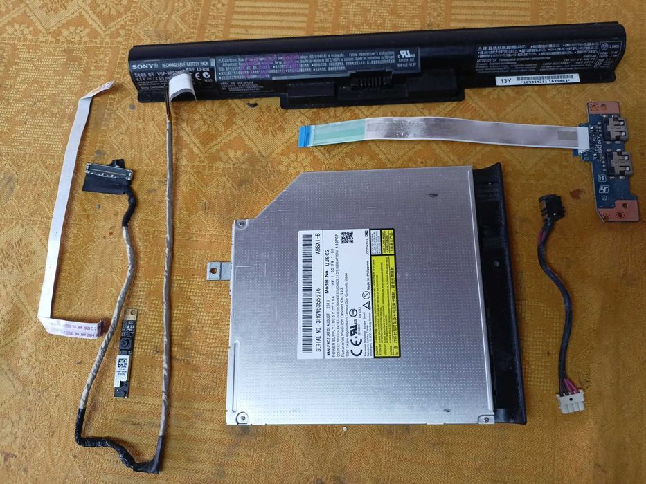 Elemente Sony Vaio SVF142 SVF142C2M