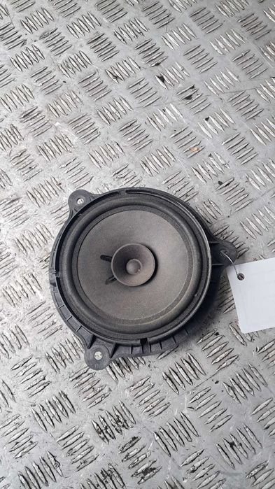 boxa fata Nissan Qashqai J10 an 2012