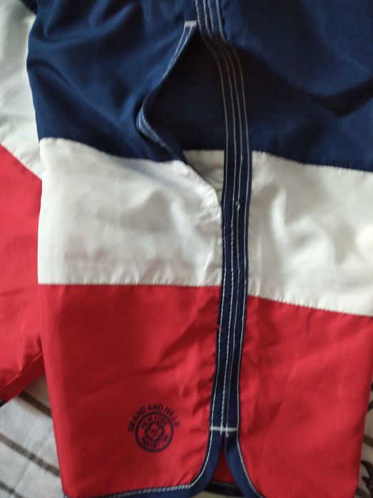 Детски плувен сет шорти UV блуза плувна шапка и чила. Блуза с UV50+