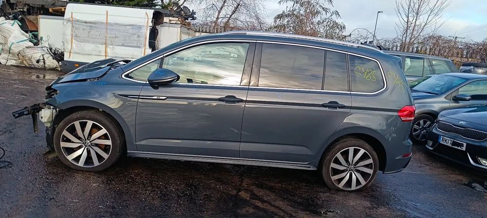 Dezmembrari / Dezmembrez Volkswagen Touran (5T1) R-line 1.5 TSI DPCA cutie viteze automata cod culoare LC7Q