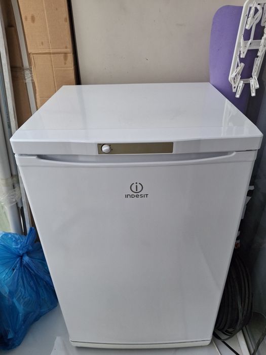 Морозильник Indesit
