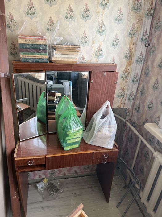 Отдам все даром..