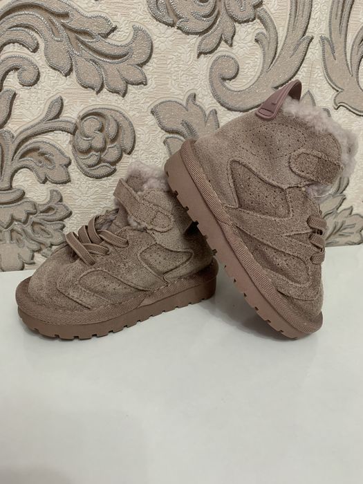 Продам детские угги