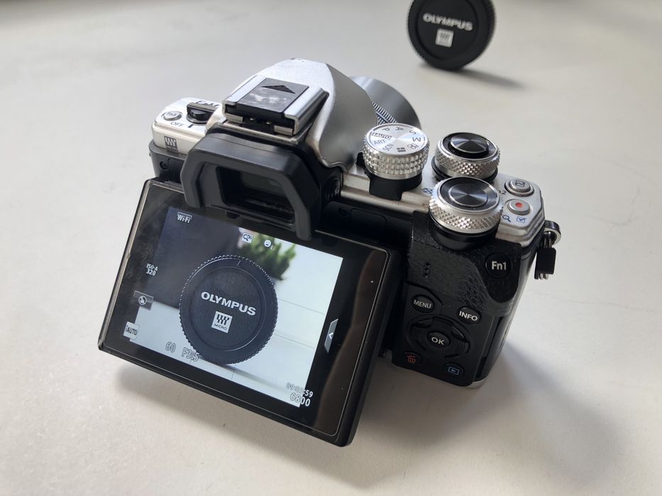 Olimpus om-d II   EM10 Mark II