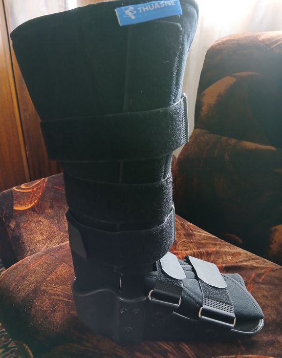 Ортопедичен ботуш