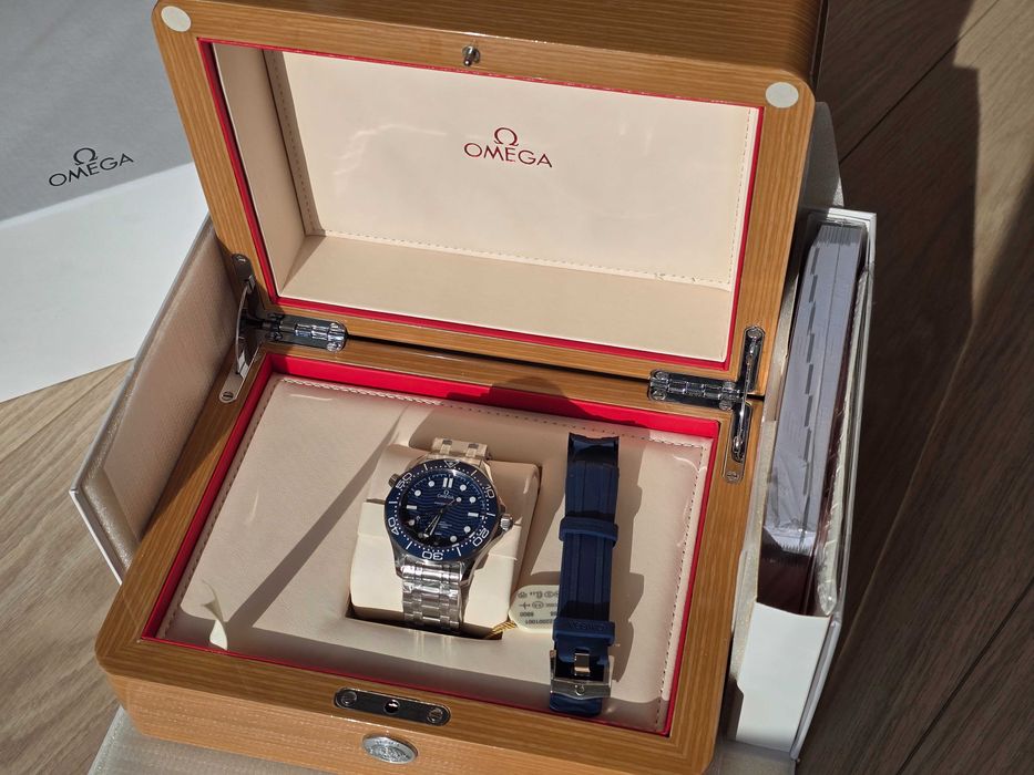 Omega Seamaster Professional 300M Diver – Blue