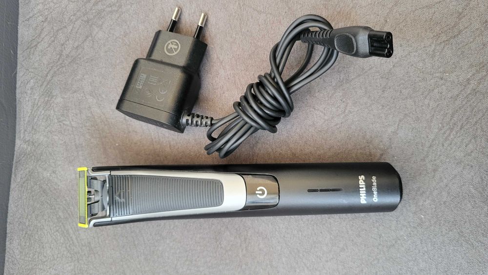 Philips OneBlade Pro QP6510 Aparat barbierit si tuns barba fuctionala