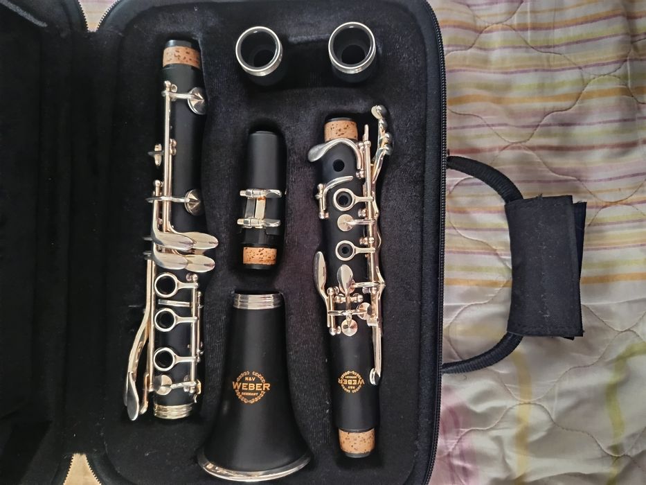 Продавам кларинет Weber Bb
