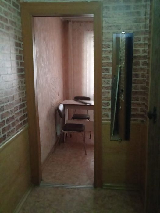 Сдам 1 ком квартиру район ком рынка.