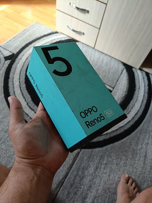 Oppo reno 5 5g  la cutie