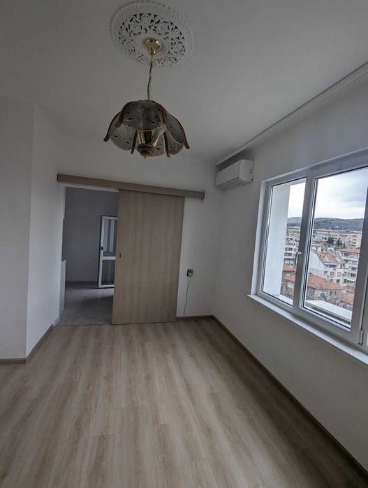 Дава се под наем Тристаен апартамент в Стара Загора, Център - 86 кв.м за 306 € - Снимка #5