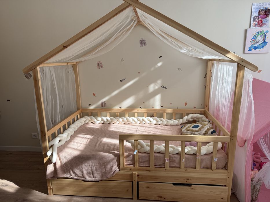 Продам кровать из дерева 90*180