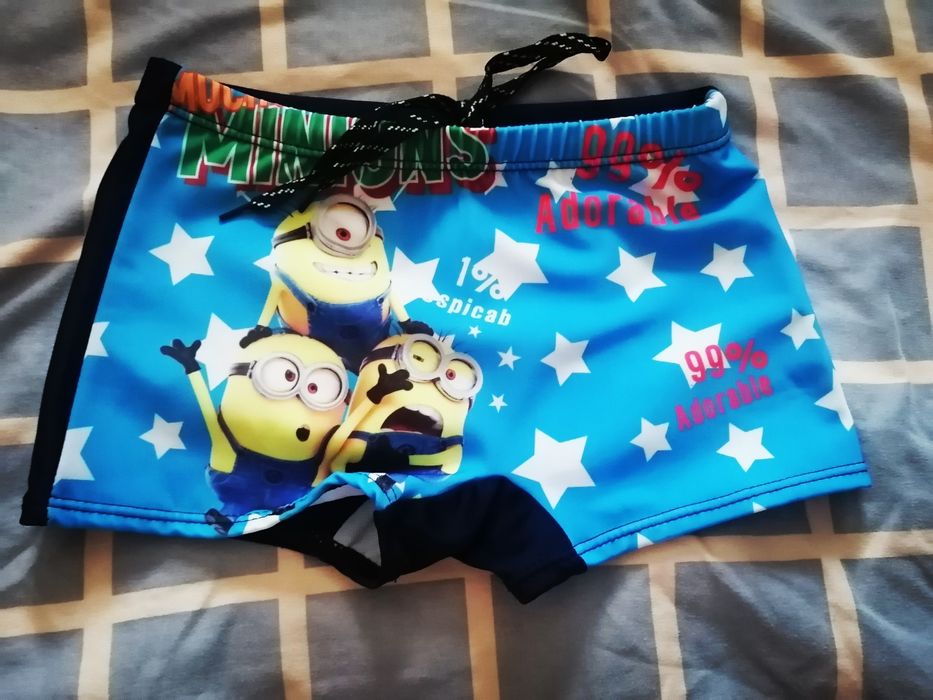 Резиновые тапочки  и плавки