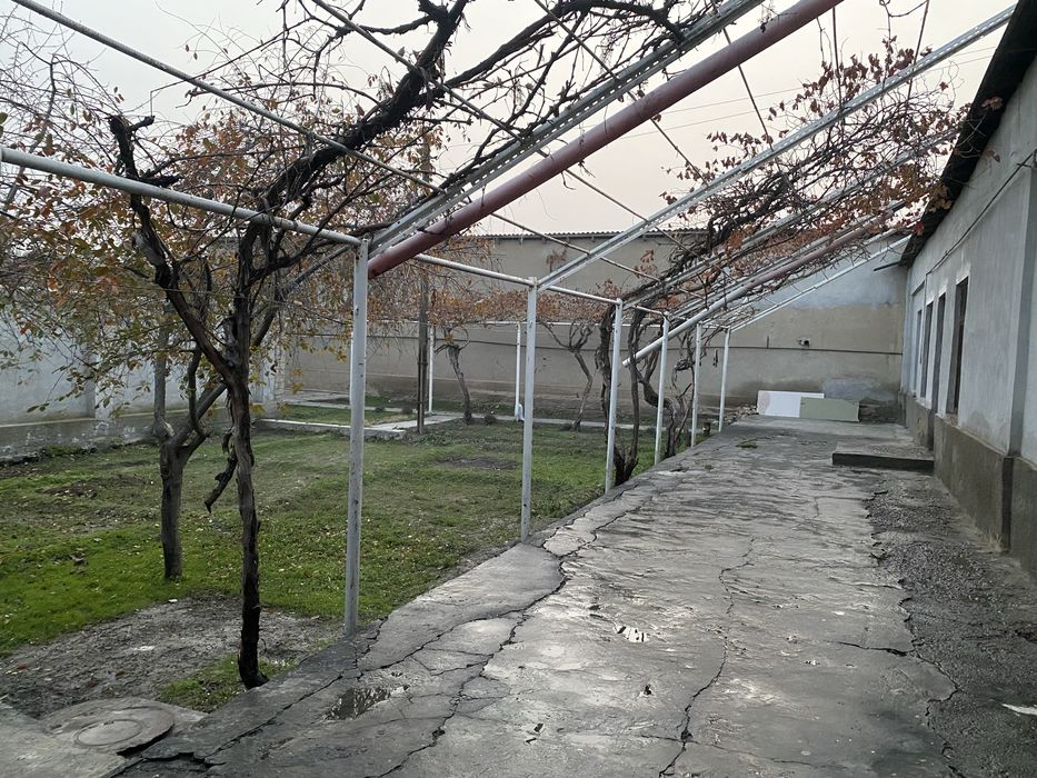 Uy sotiladi срочно