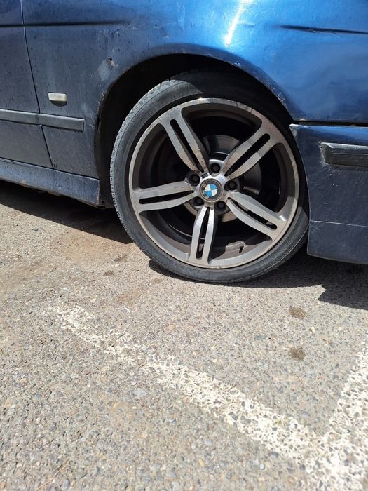 Оригинални джанти с гуми BMW M6