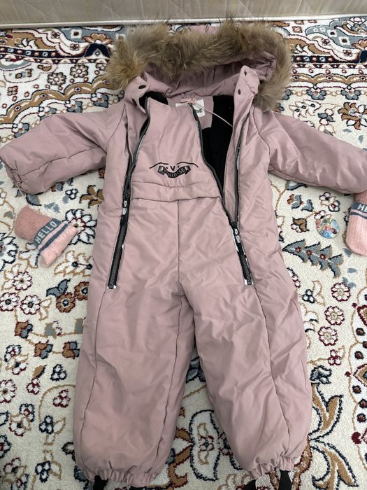 Продам зимний комбинензон на девочку