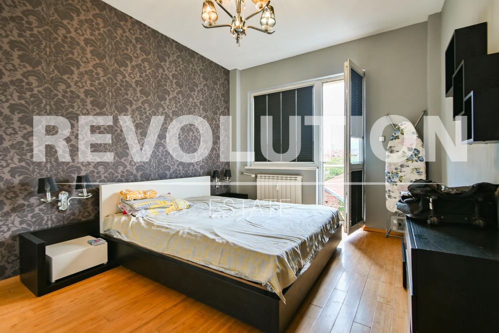 Дава се под наем Тристаен апартамент в София, Център - 65 кв.м за 650 € - Снимка #3