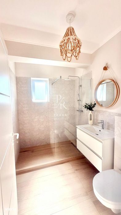 Apartament 3 camere, 43 mp, et 1, garaj optional, zona Terra!