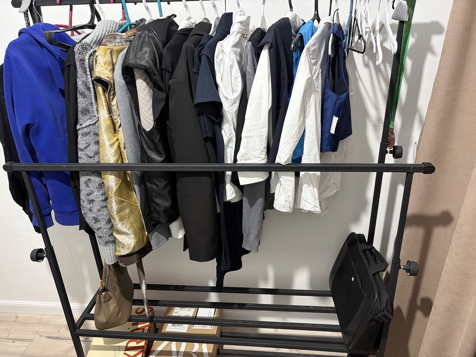 Продам вешалку прочную