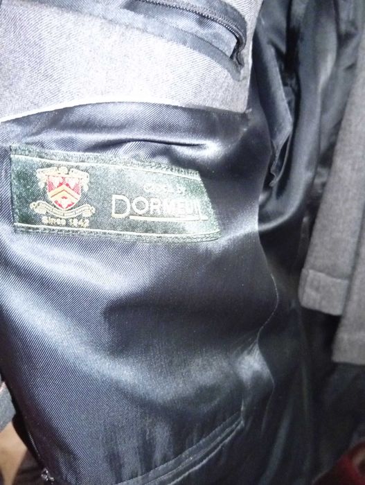 Мъжко сако и панталон (костюм)