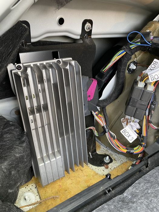 Sistem audio Bang&Olufsen Audi A4 B8 break amplificator statie difuzor