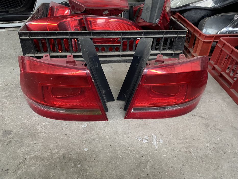 Lampa stop stg / dr vw passat b7