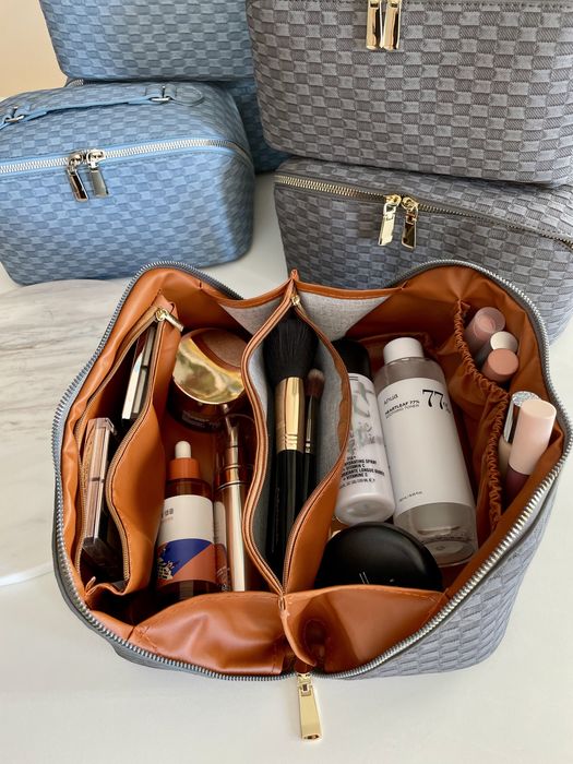 Подарок к 8 марта-косметичка