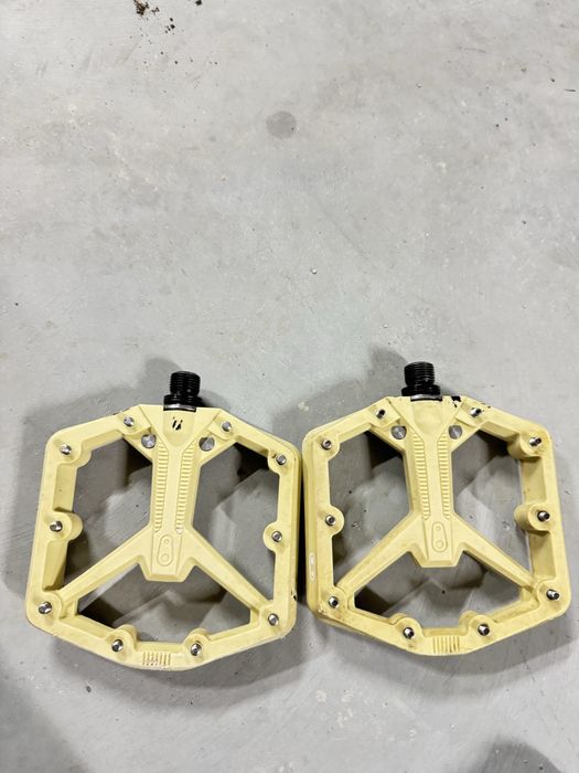 КАТО НОВИ! Crankbrothers Stamp 1 Пясък 1 МЕСЕЦ КАРАНЕ!