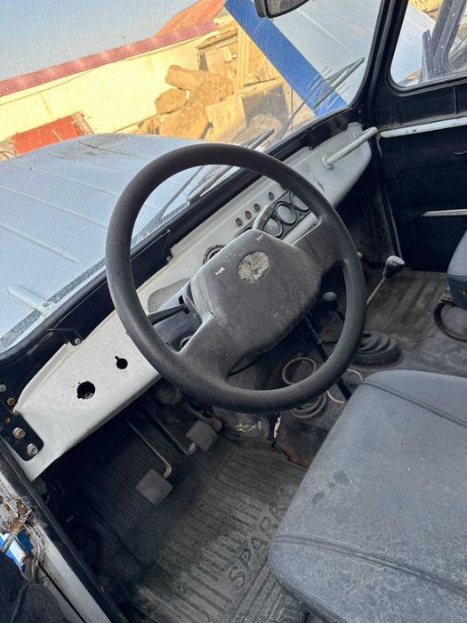 UAZ hunter  2013