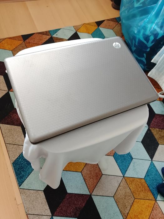 Корпус ноутбука в хорошем состоянии