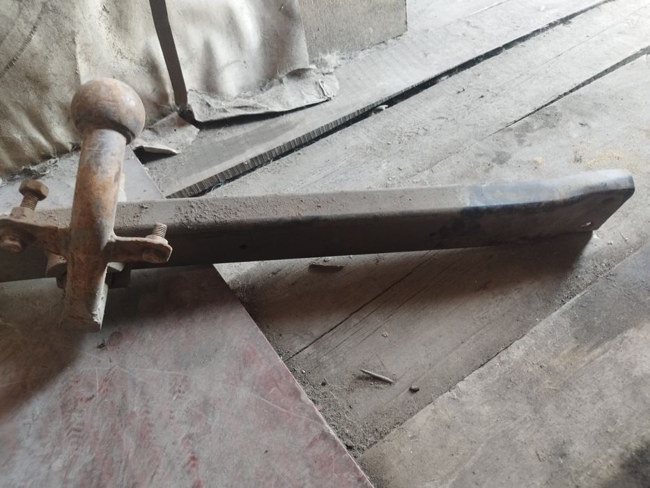 Фаркоп на Мерседес 220