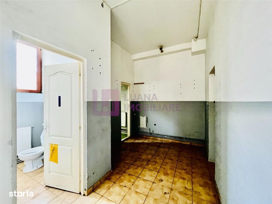 Spatiu comercial 177 mp | zona Strand | vitrine la strada
