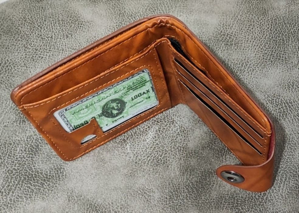 Erkaklar uchun hamyon