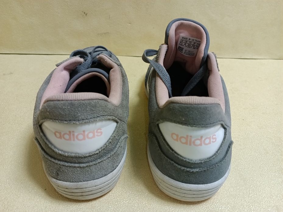 Кожени adidas N 39,5 - 19 лв