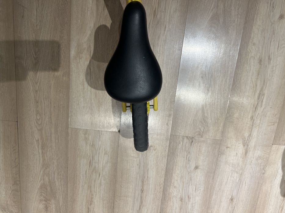 Продам беговел