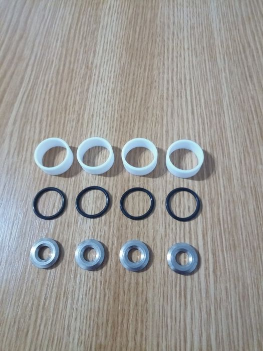 Set garnituri injectoare toyota avensis 2.0l 116 cai motor cdt250l