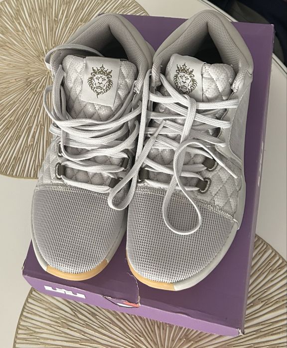 Adidasi lebron witness VIII noi/ originali