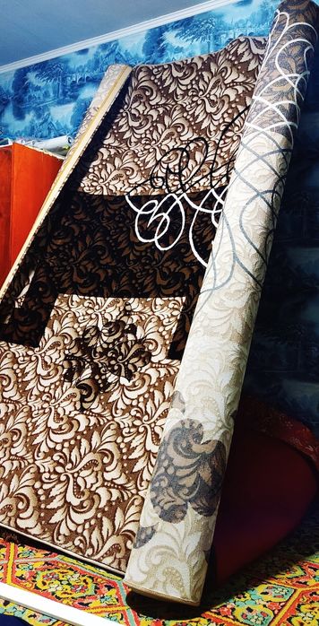 Mutlaqo yangi evro uslubidagi gilam, qalin qoziqli yumshoq. Olchamlari