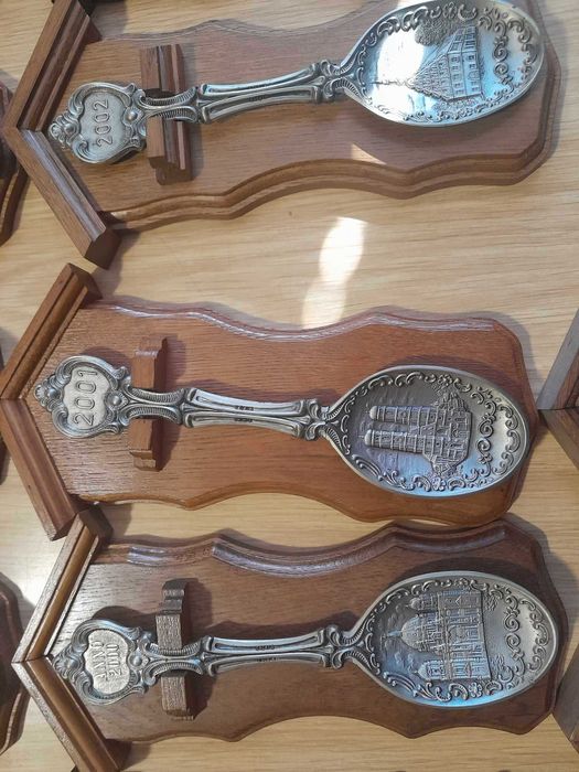 Калаени лъжици за стена от 1983до2010г..