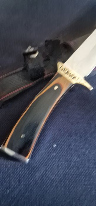 Ловджийски нож Columbia.