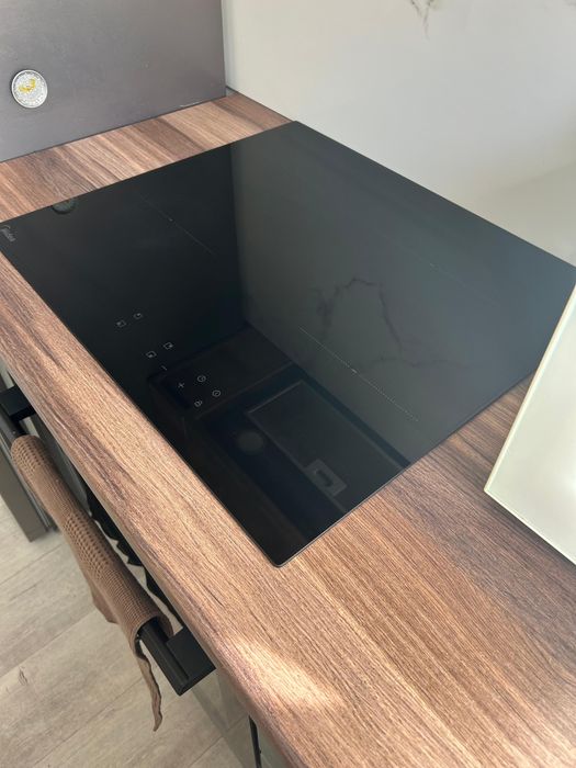 Варочная поверхность Midea