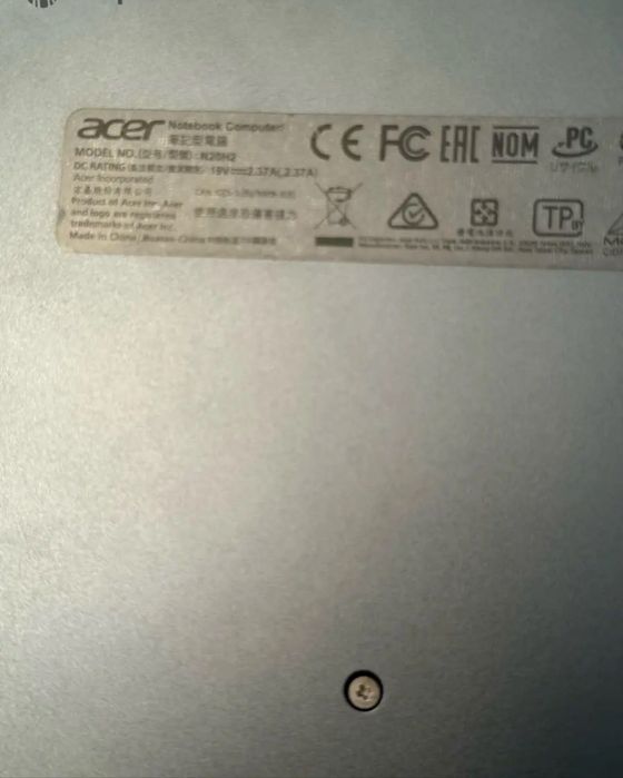 Продам ноутбук Acer Swift 1 (SF114-33)