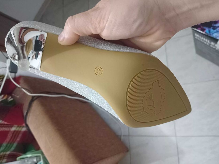 Официални обувки