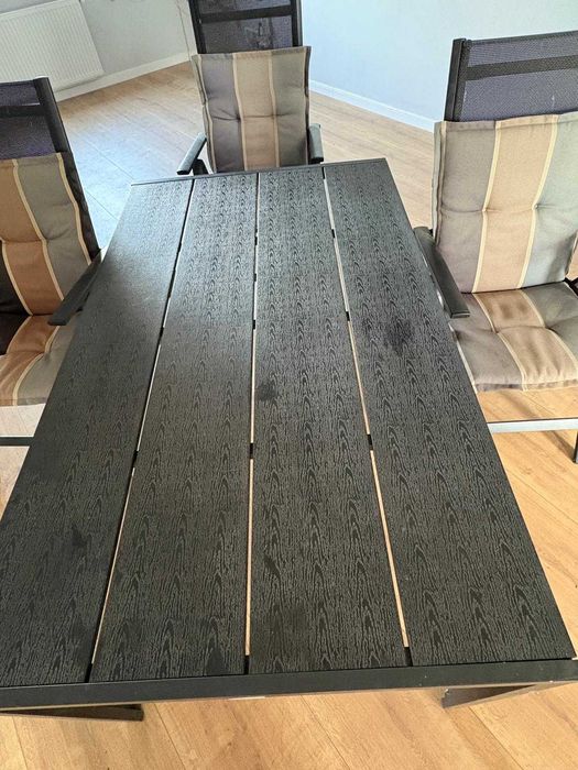 Set mobilier terasa JYSK: masa cu 6 scaune