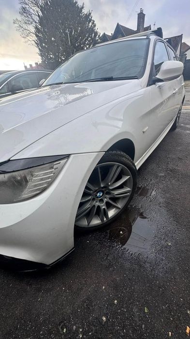 Задна броня и прагове BMW E91